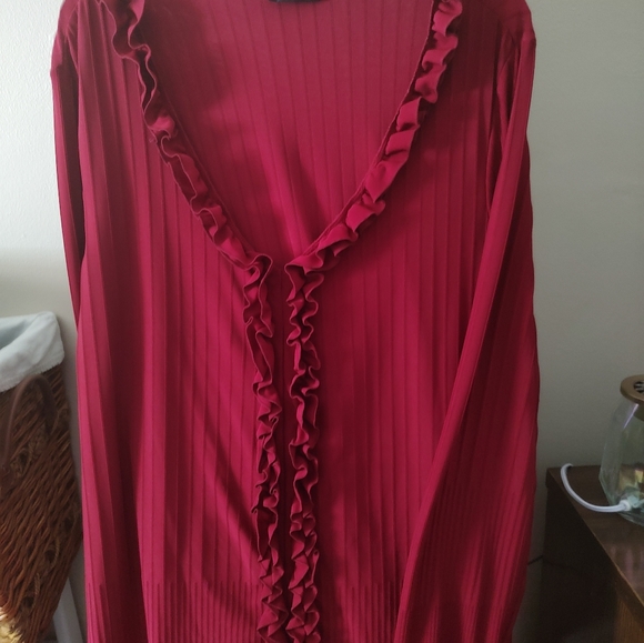 Long Sleeve Ruffle Shirt - Picture 2 of 2